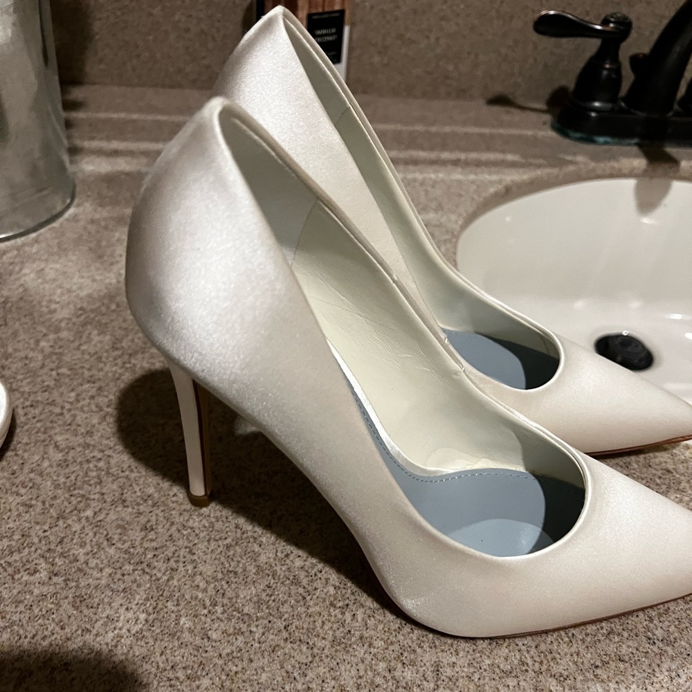 Nine West Bridal Heels! *BRAND NEW*